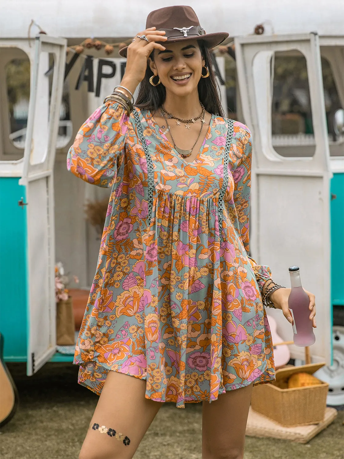 🌸 Floral Ruched V-Neck Long Sleeve Dress 🌸