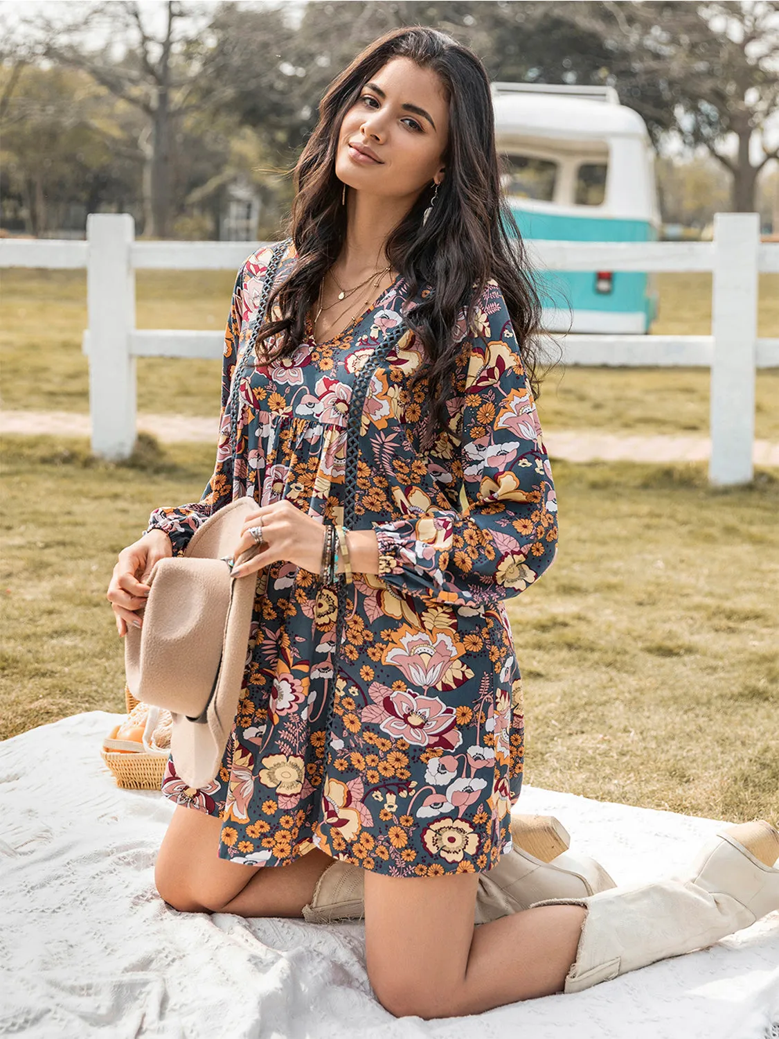 🌸 Floral Ruched V-Neck Long Sleeve Dress 🌸