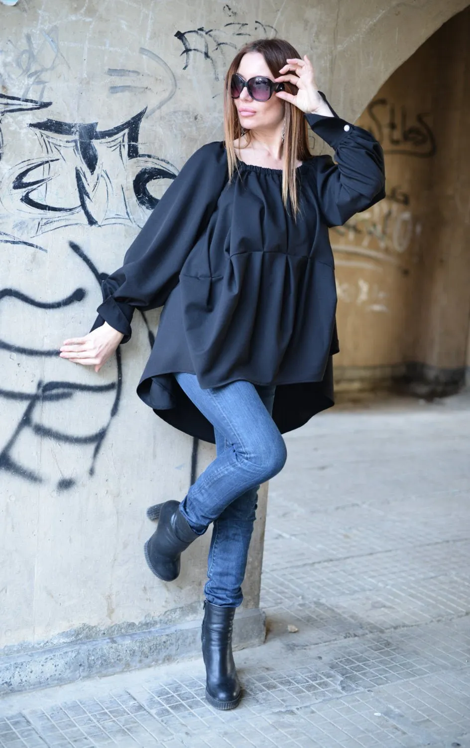 Black off shoulder Tunic Felicia