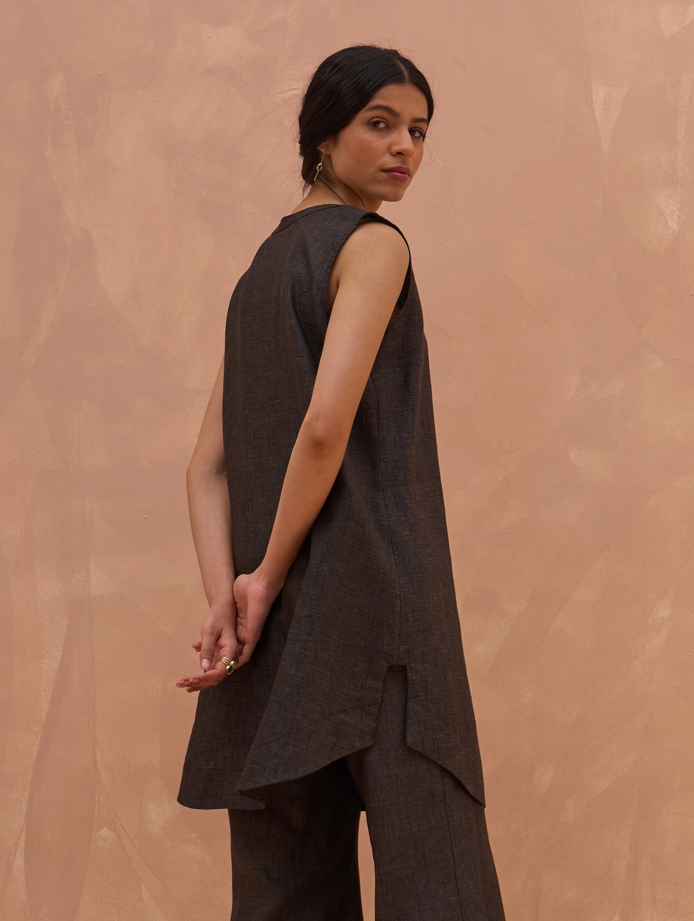 Dia Linen Sleeveless Top - Charcoal