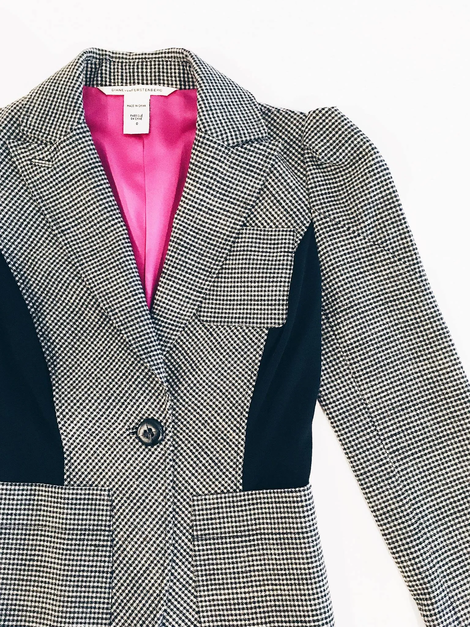 DIANE VON FURSTENBERG black and white stretch wool check blazer, notch lapel, elbow patches, mini peplum on back, 0