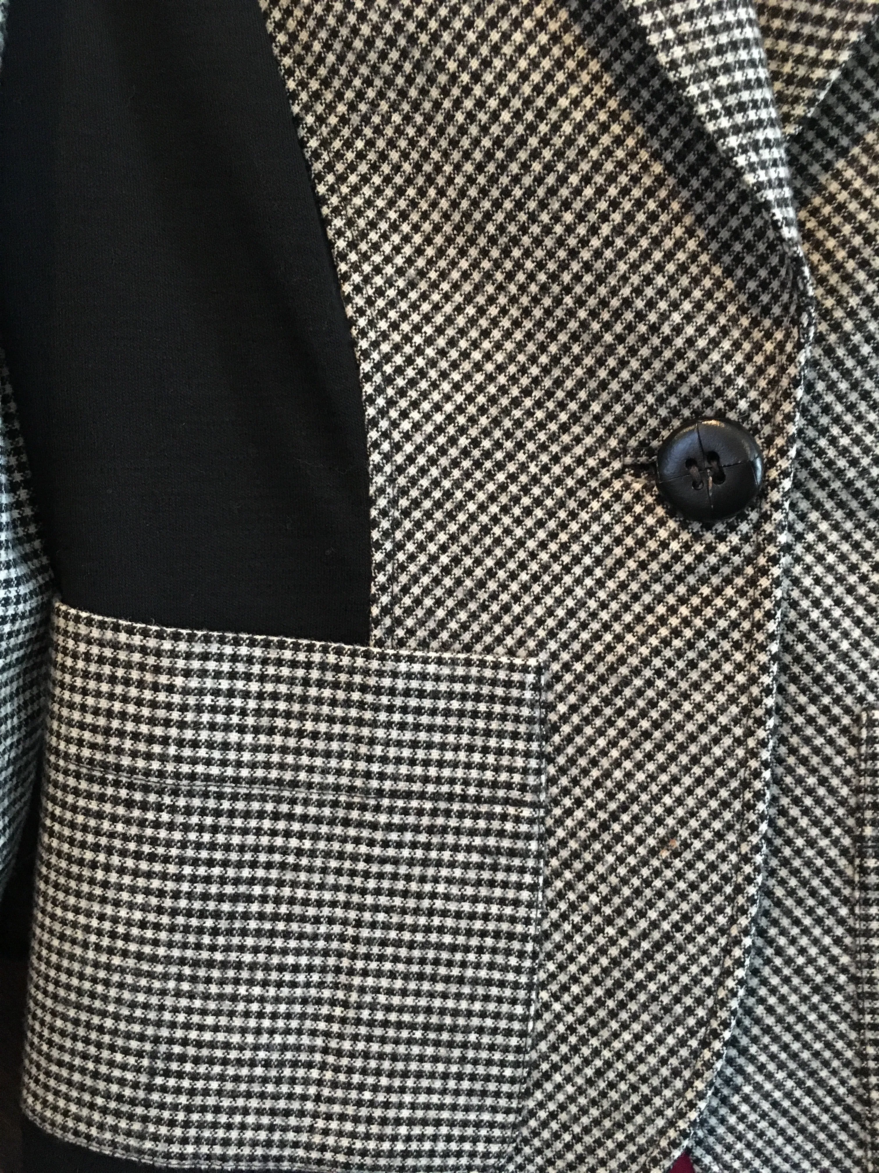 DIANE VON FURSTENBERG black and white stretch wool check blazer, notch lapel, elbow patches, mini peplum on back, 0