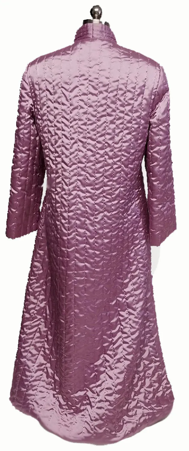 *GORGEOUS VINTAGE NEIMAN MARCUS QUILTED ROBE IN STERLING SILVER ROSE- LIKE NEW