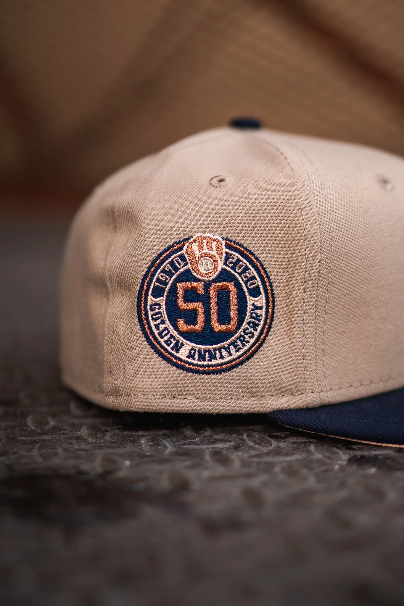 New Era Milwaukee Brewers 50th Anniversary Blush UV (Khaki/Navy)