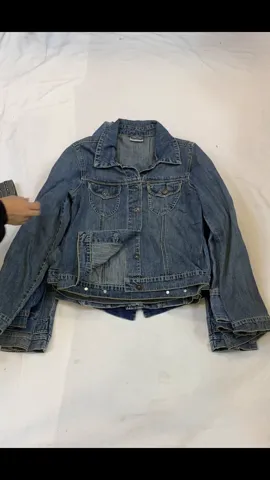 Throwback Y2K Denim Jacket - Button-Up Nostalgia (GRV-11-083)